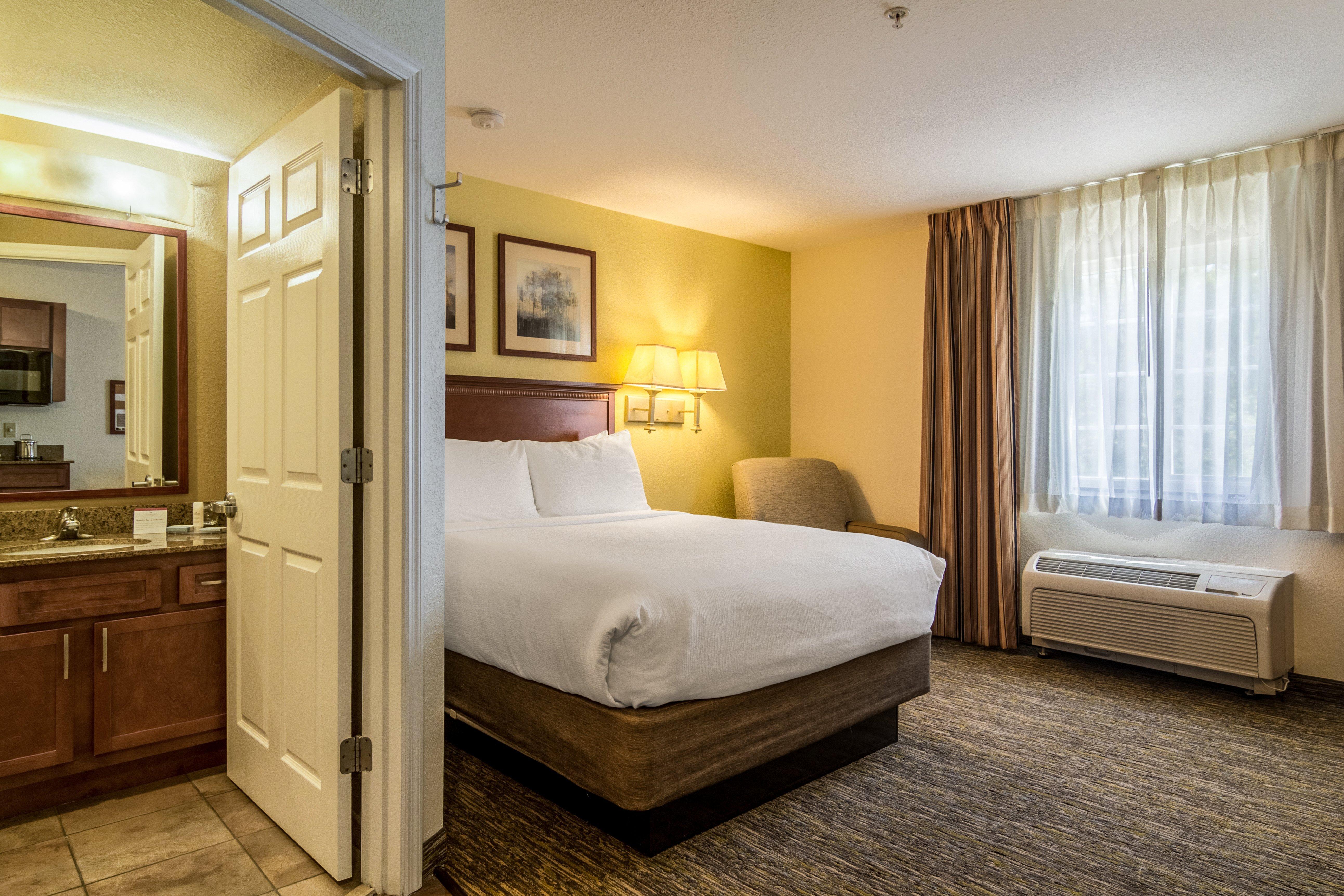 Candlewood Suites Jacksonville East Merril Road By Ihg Exterior photo